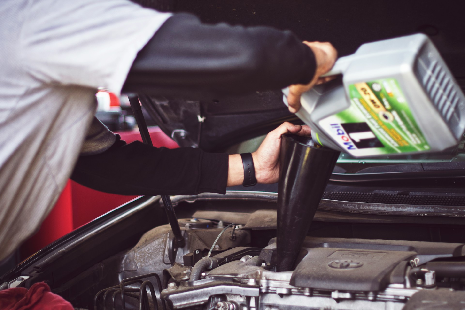 When to Change Engine Oil: The Ultimate Guide